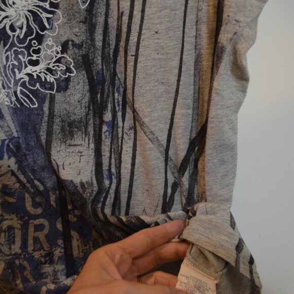 Calvin Klein Jeans Sign Prints Tie Dye Design Gray-Blue-Black Soft Top Tee XL - Picture 5 of 6